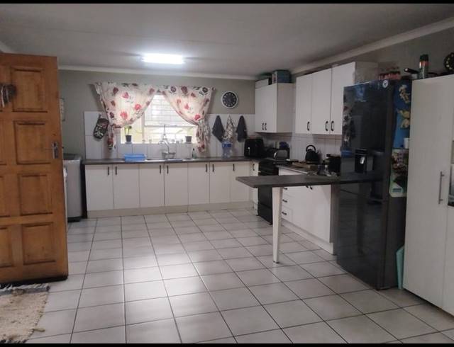 3 BEDROOM PROPERTY TO RENT IN STRUBENVALE